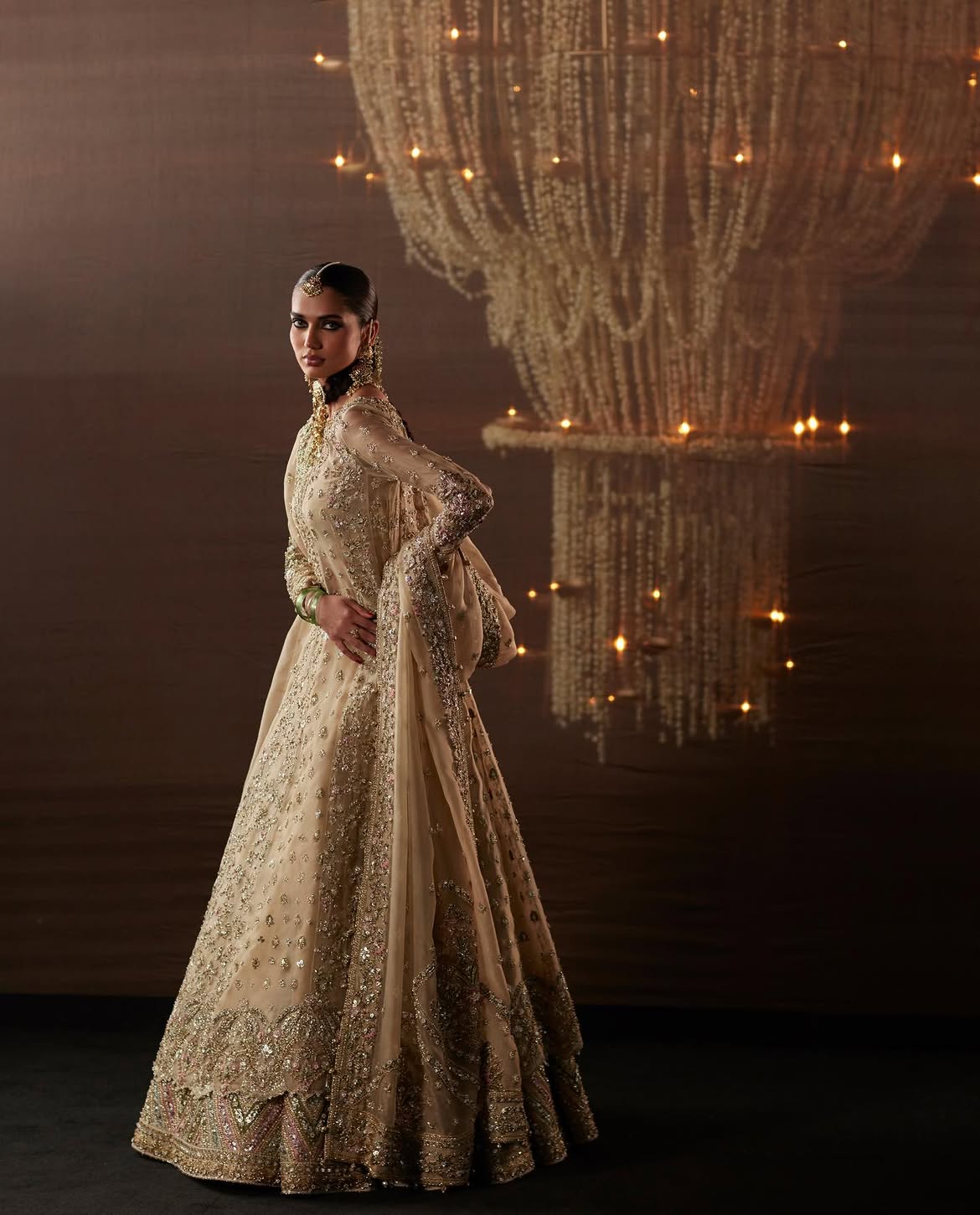 BRIDAL WEAR LUXURY GOWN