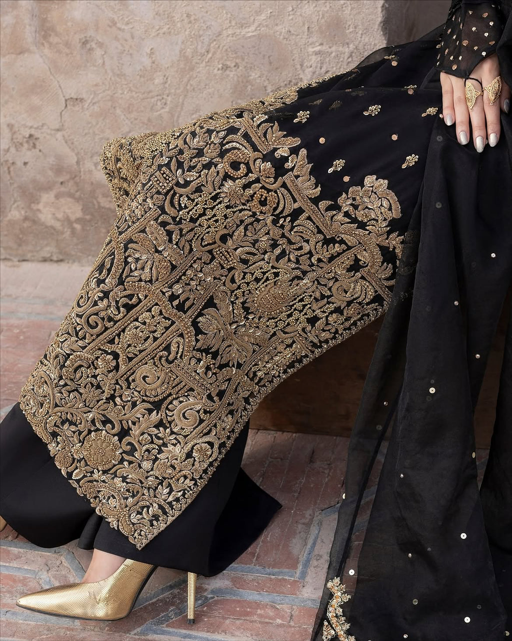 Black-gold long shirt