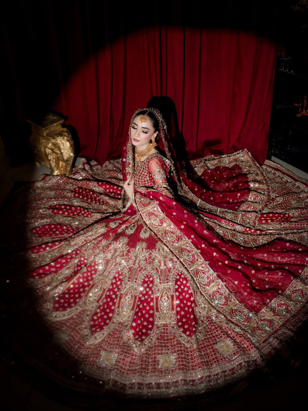 RED HEAVY FLARED BRIDAL LEHENGA