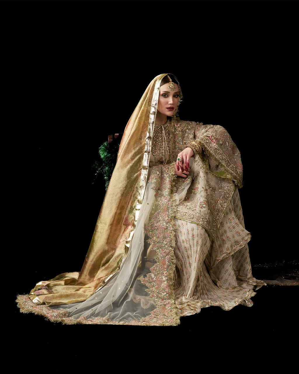 BRIDAL LUXURY LEHENGA