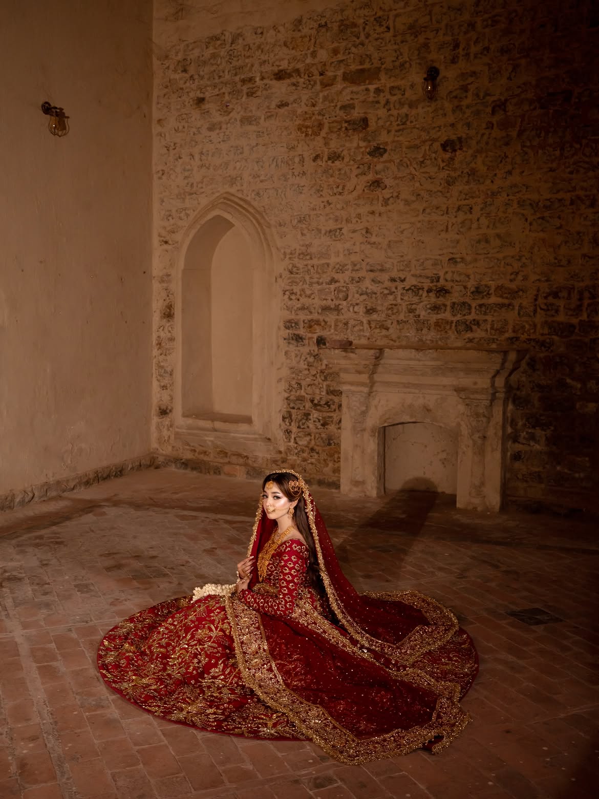 BRIDAL LUXURY RED LEHENGA