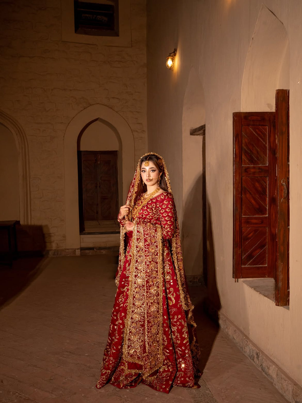BRIDAL LUXURY RED LEHENGA
