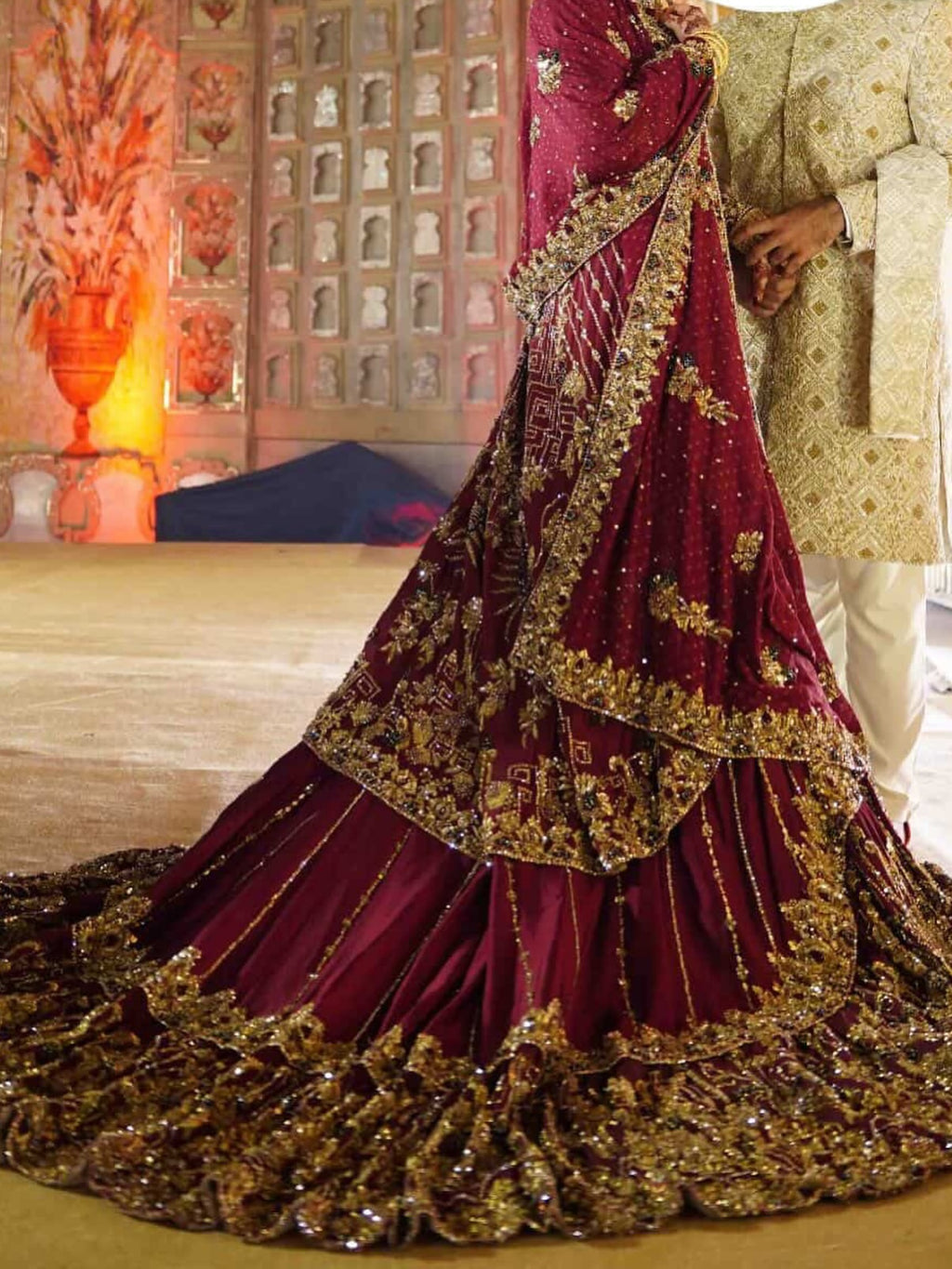 BRIDAL LUXURY LEHENGA