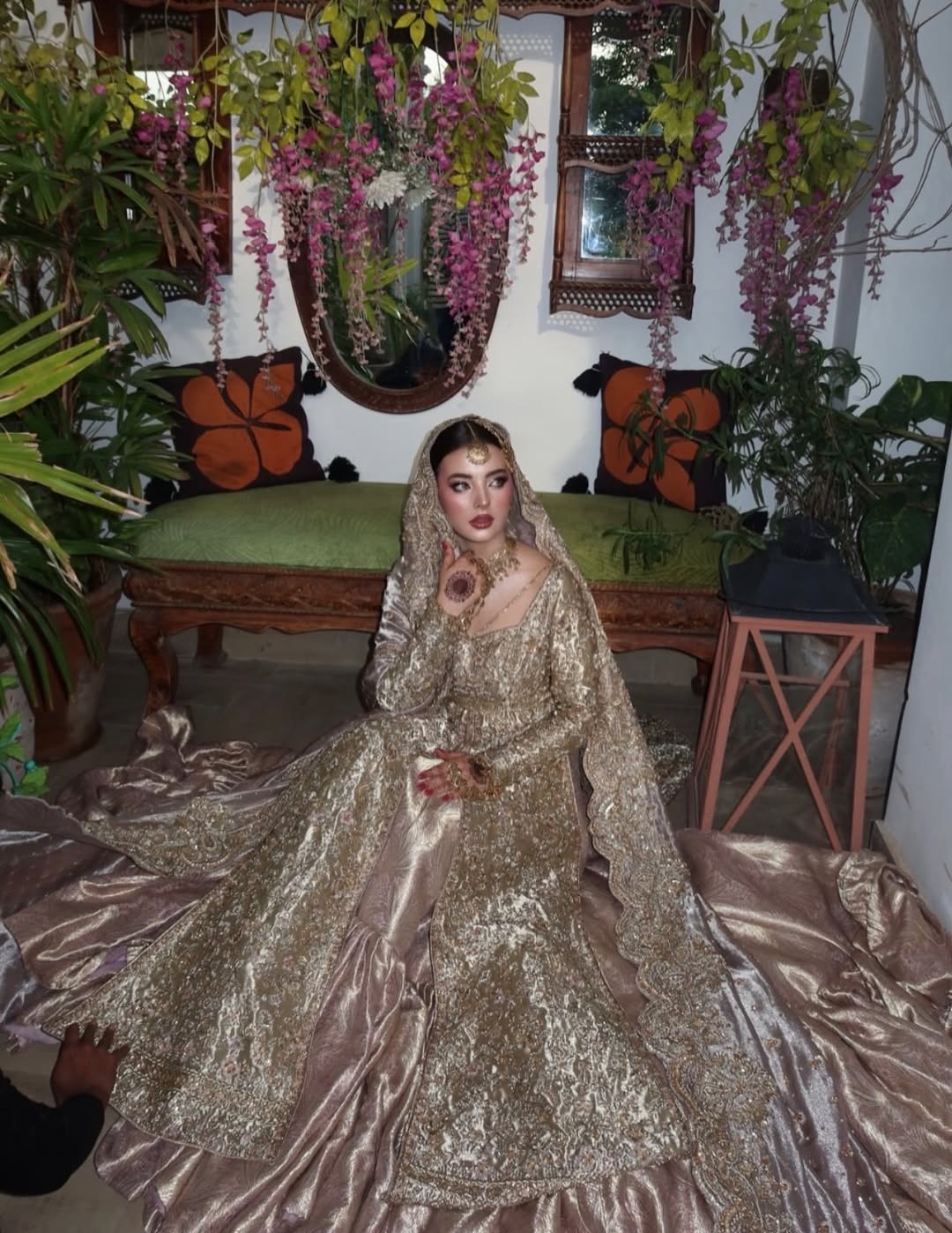 HEAVY BRIDAL LEHENGA MAXI