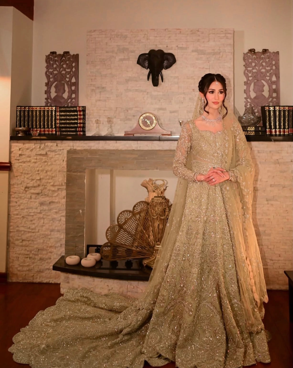 LONG FLARED BRIDAL MAXI GOWN