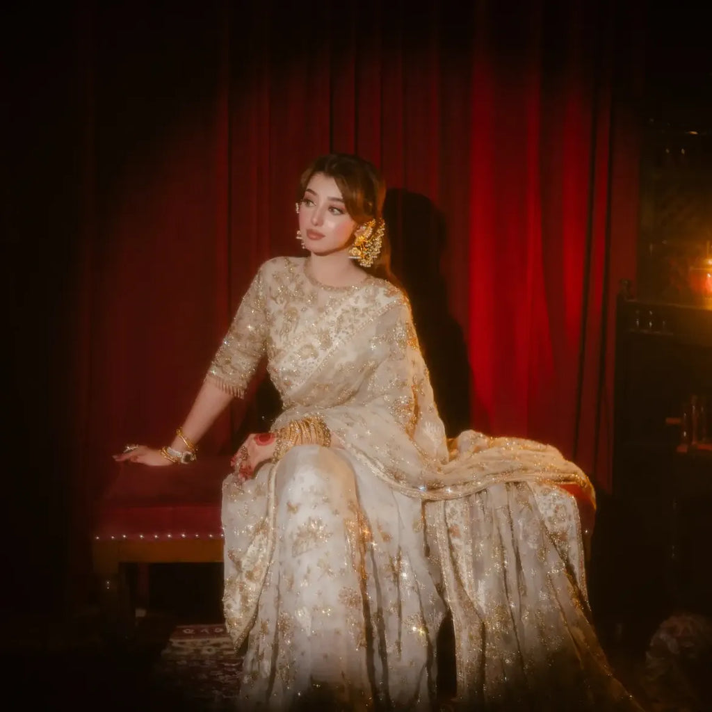 Ivory-gold bridal sarree