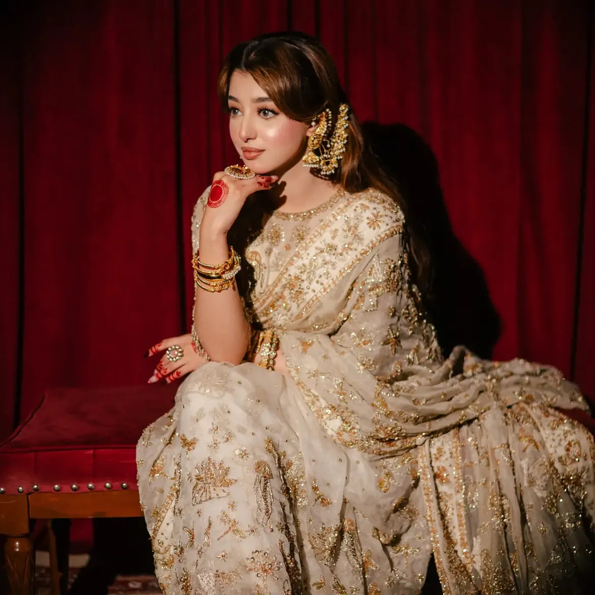 Ivory-gold bridal sarree