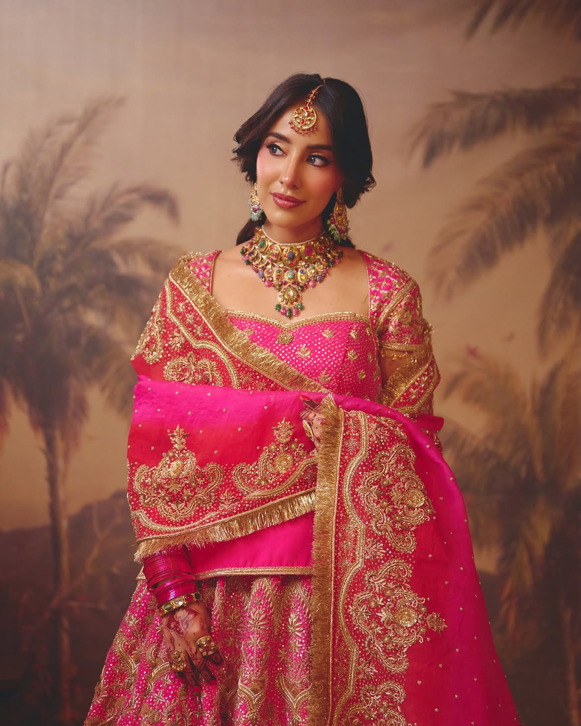 BRIDAL RED LUXURY LEHENGA