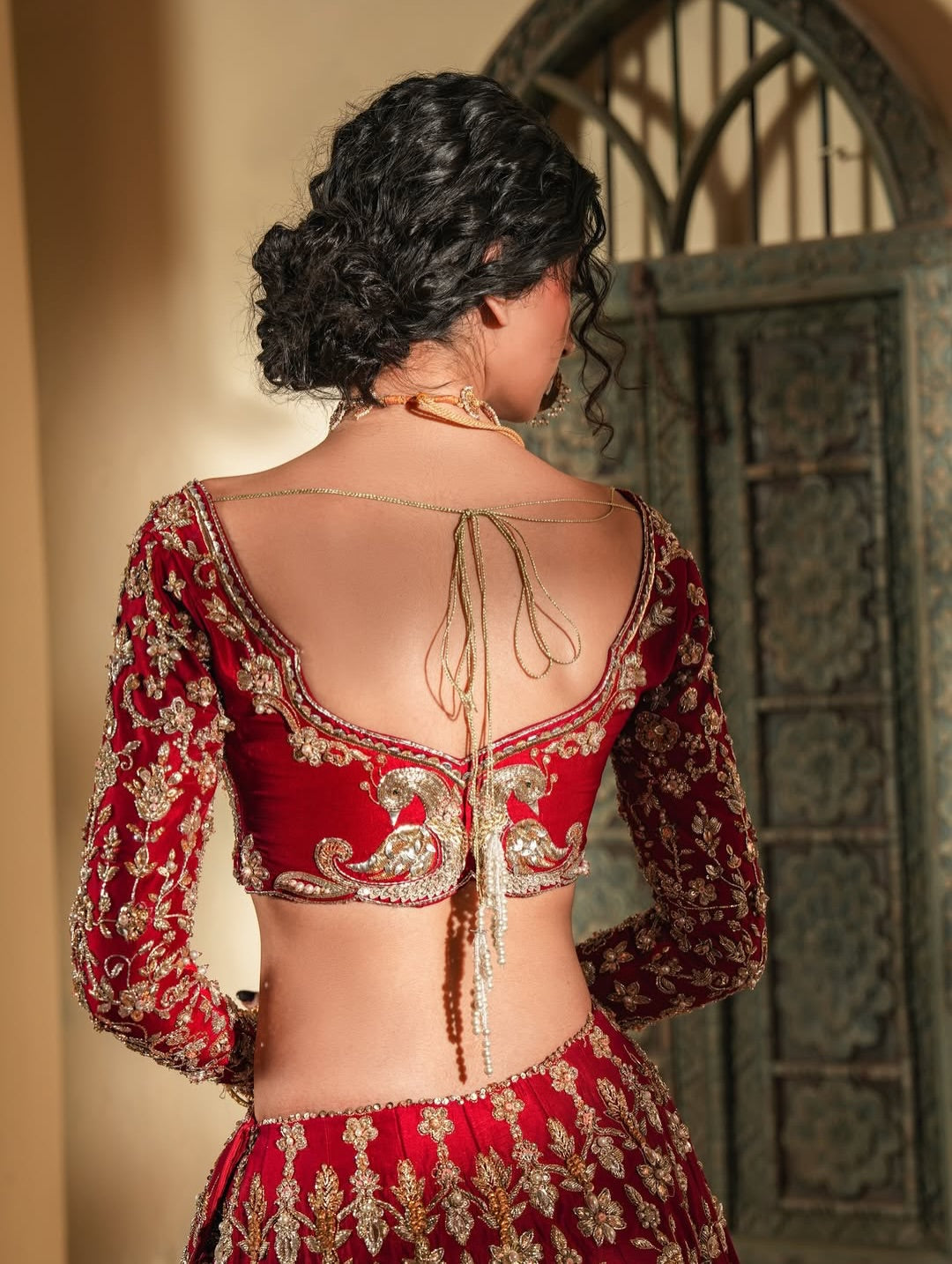 RICH RED LUXURY BRIDAL FLOOR LENGTH LEHENGA
