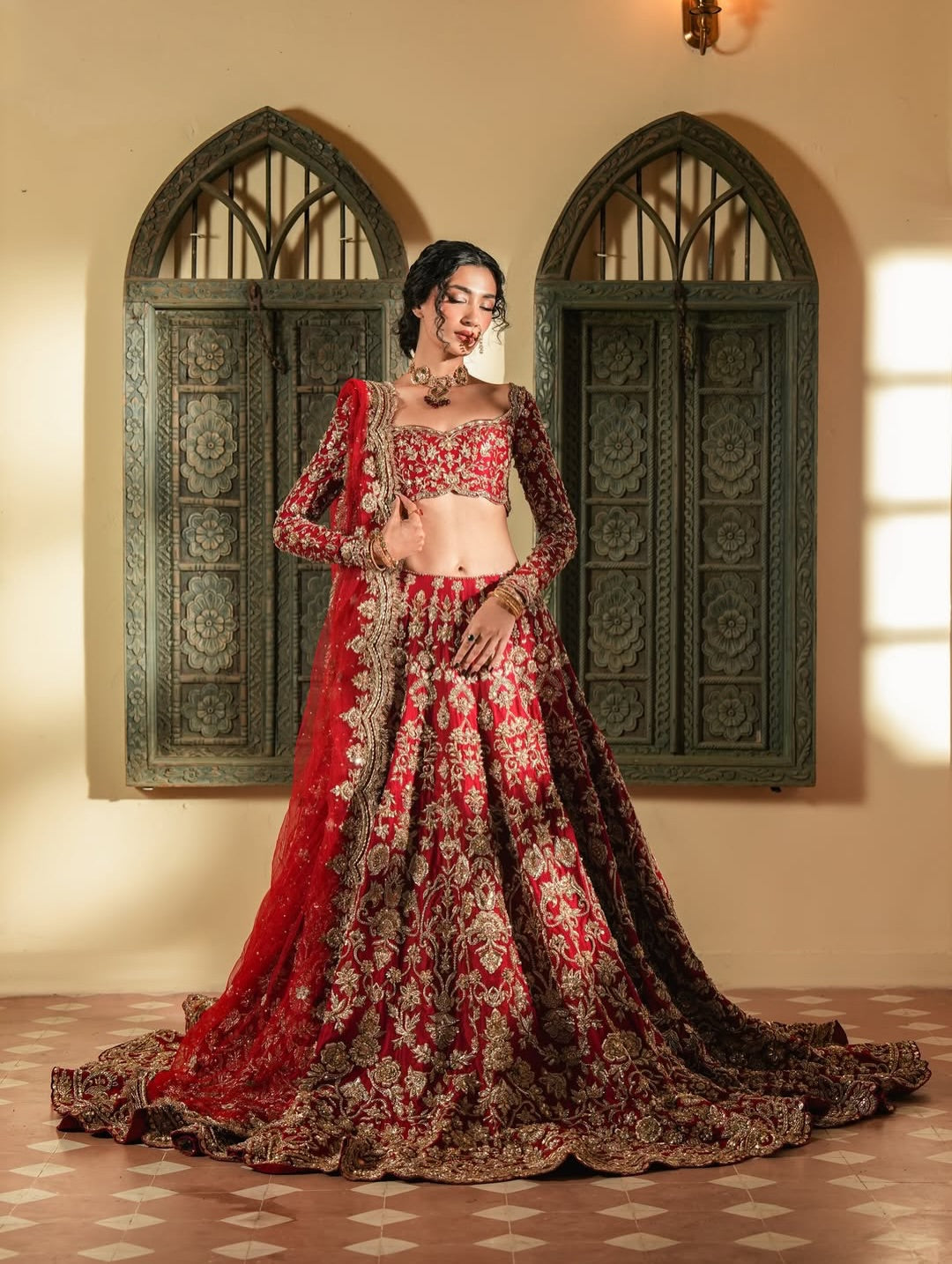 RICH RED LUXURY BRIDAL FLOOR LENGTH LEHENGA