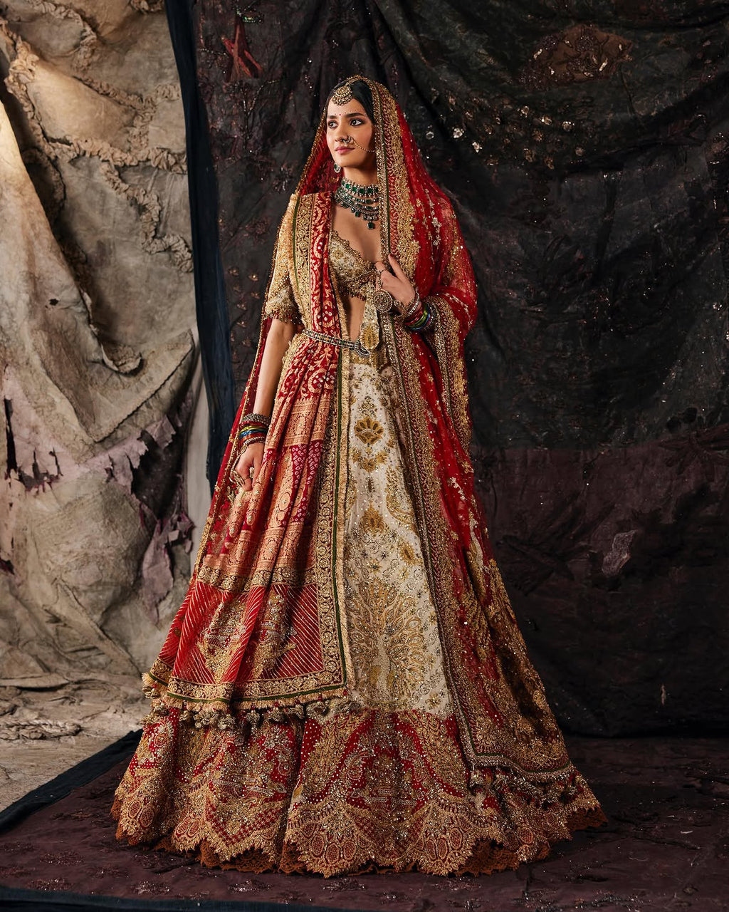 BRIDAL LUXURY LEHENGA