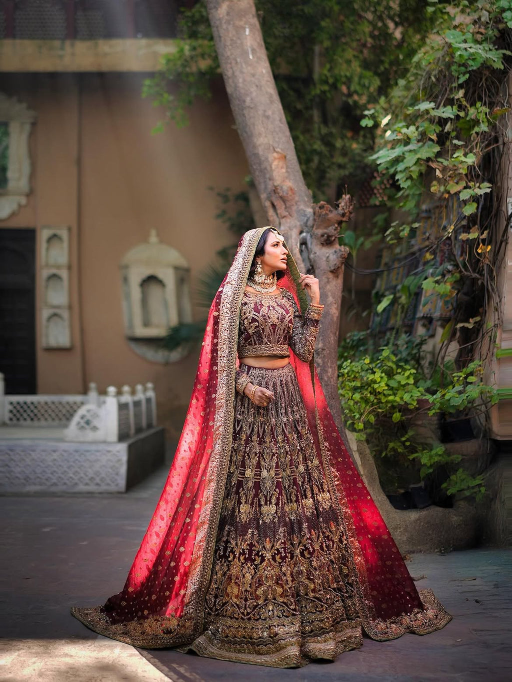 DEEP REGAL BRIDAL LEHENGA
