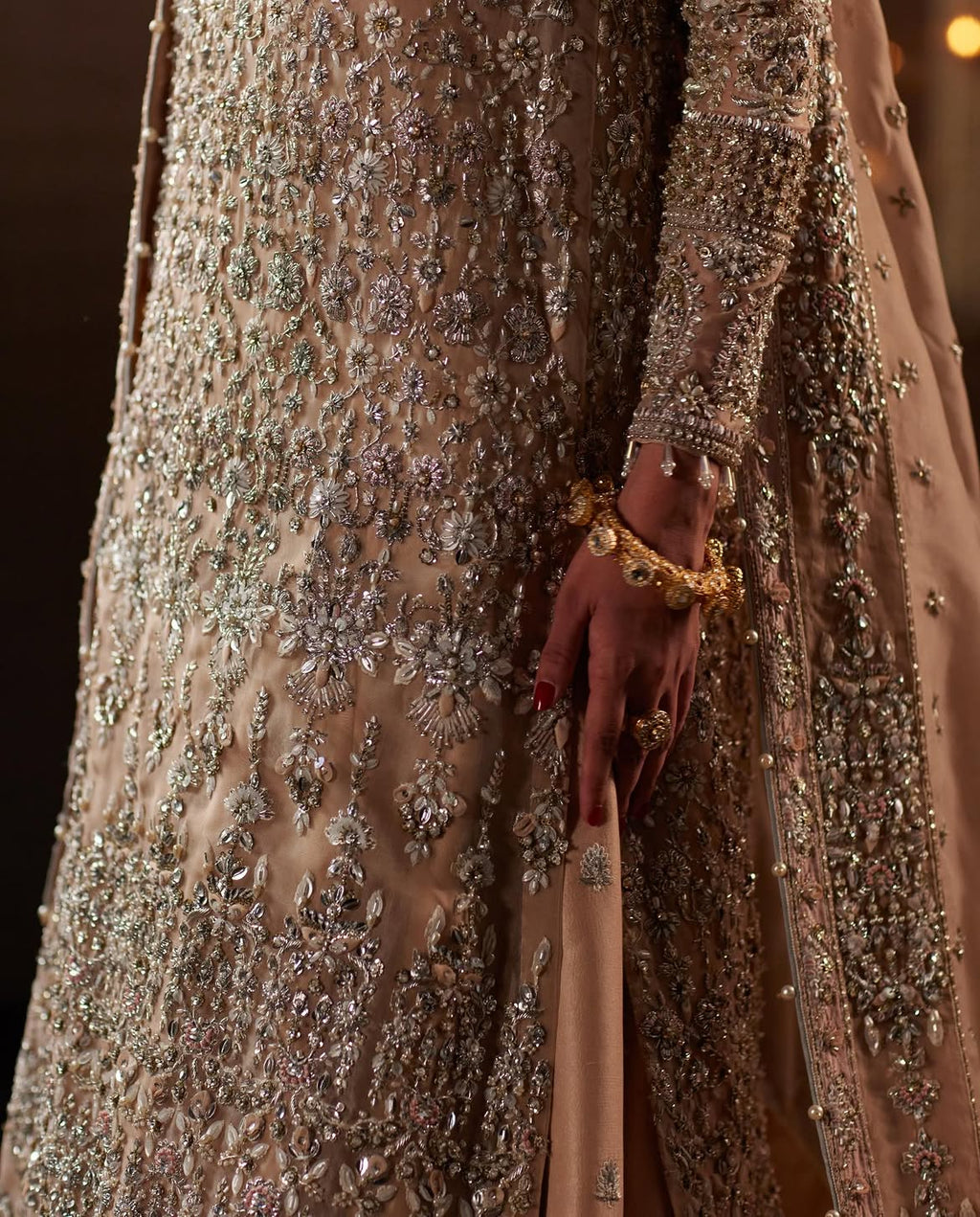 ULTRA LUXURY BRIDAL LEHENGA FLOOR LENGTH