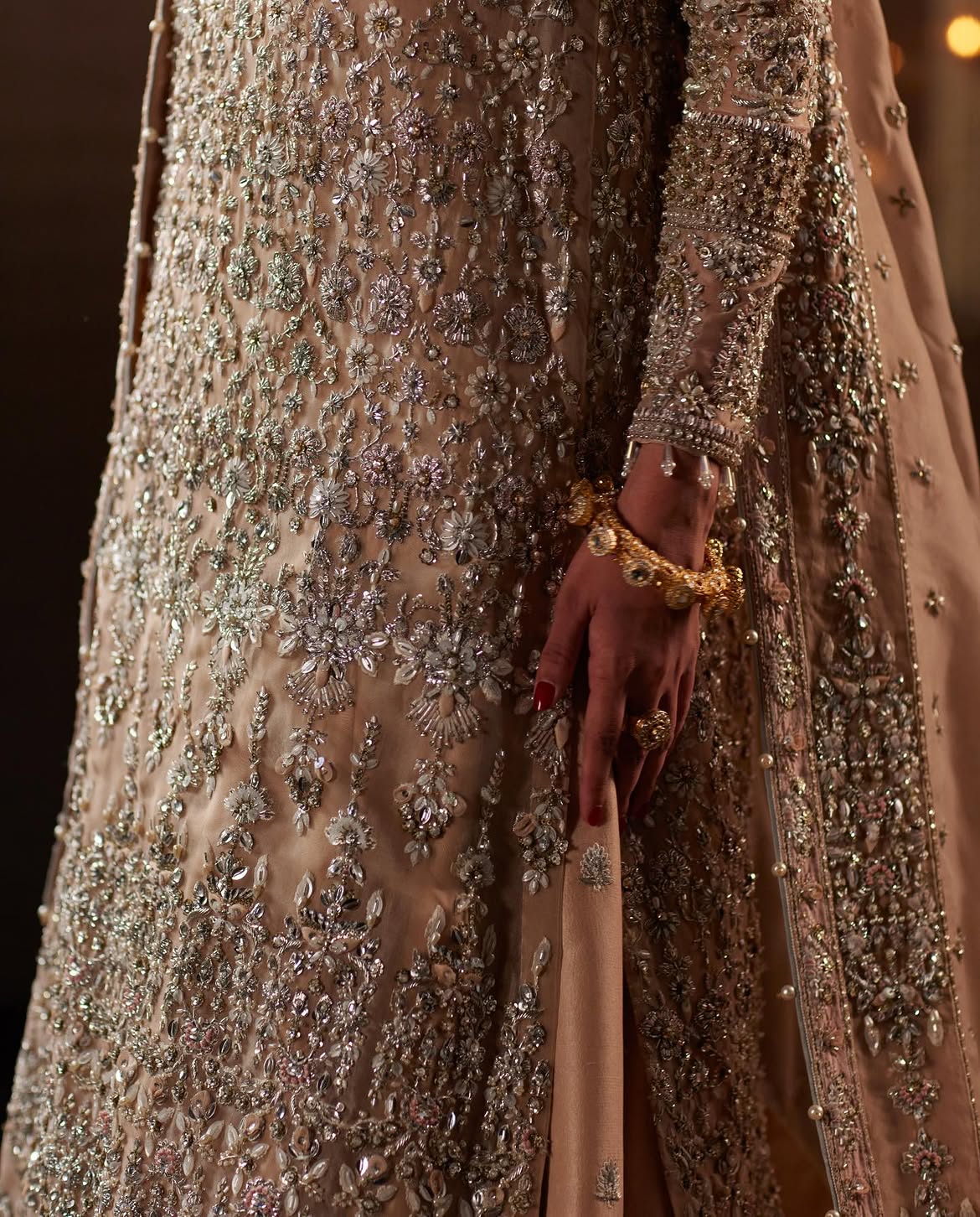 ULTRA LUXURY BRIDAL LEHENGA FLOOR LENGTH
