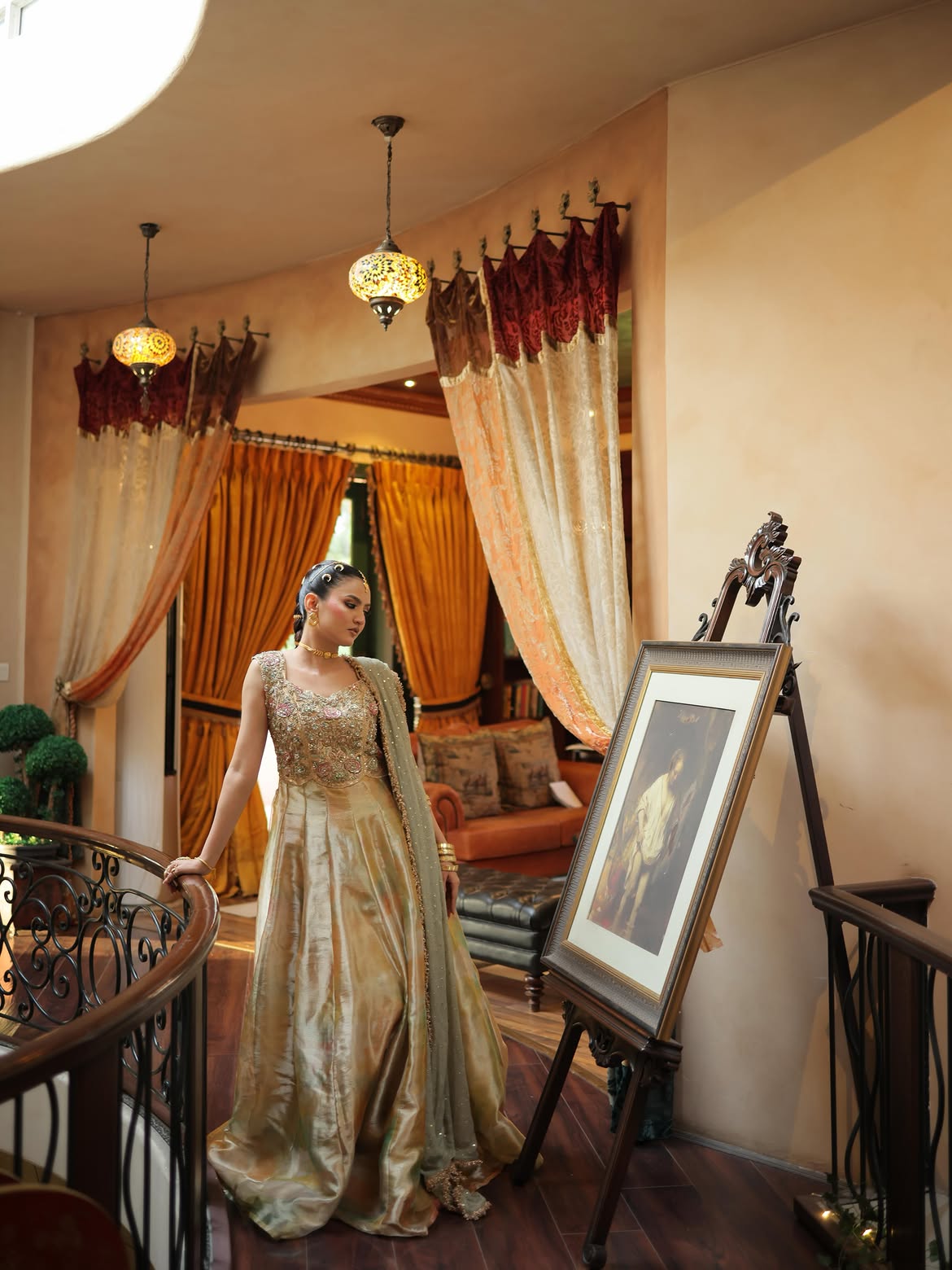 BRIDAL LUXURY PISHWAS