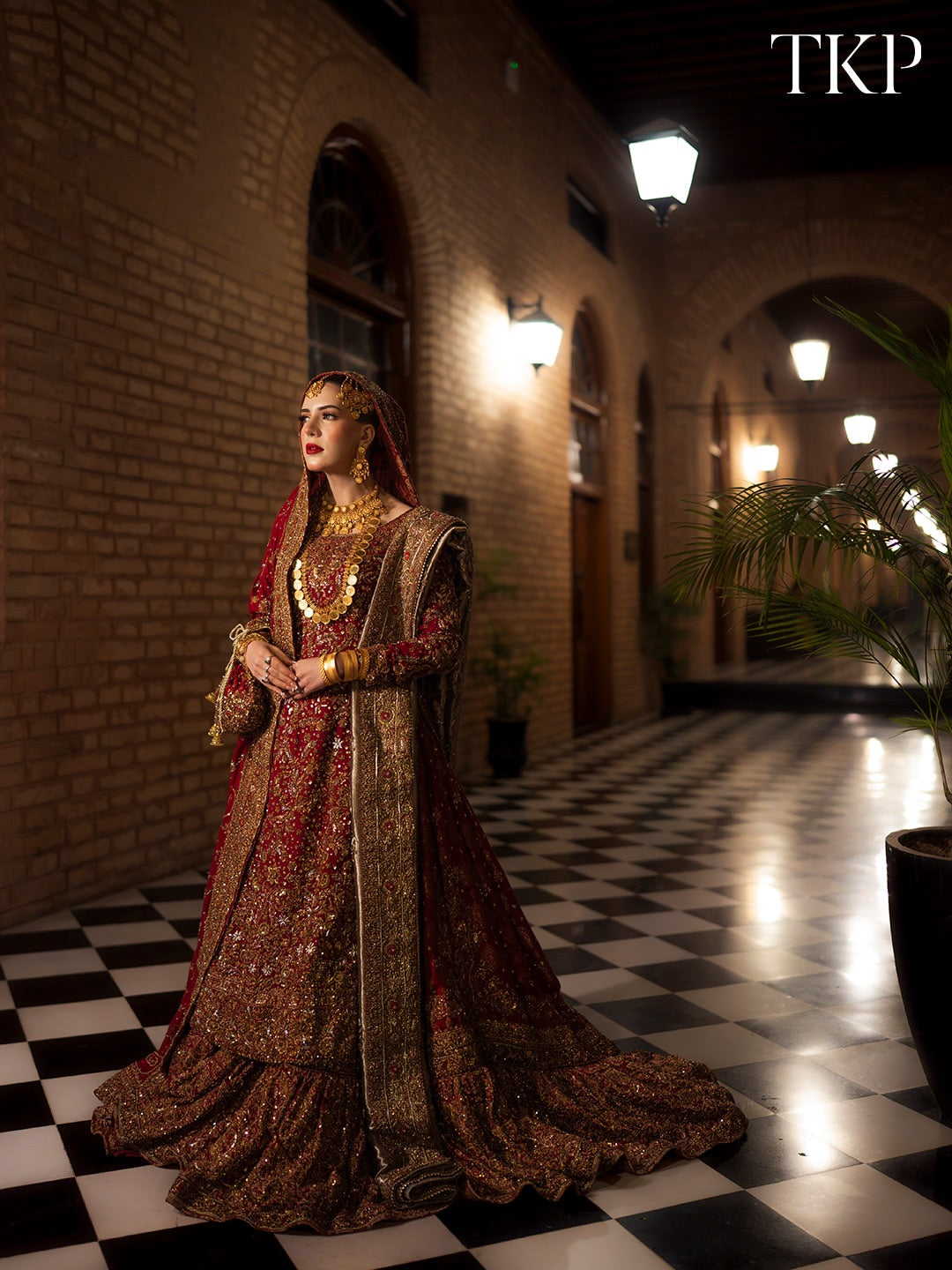 RED BRIDAL MAXI LEHENGA