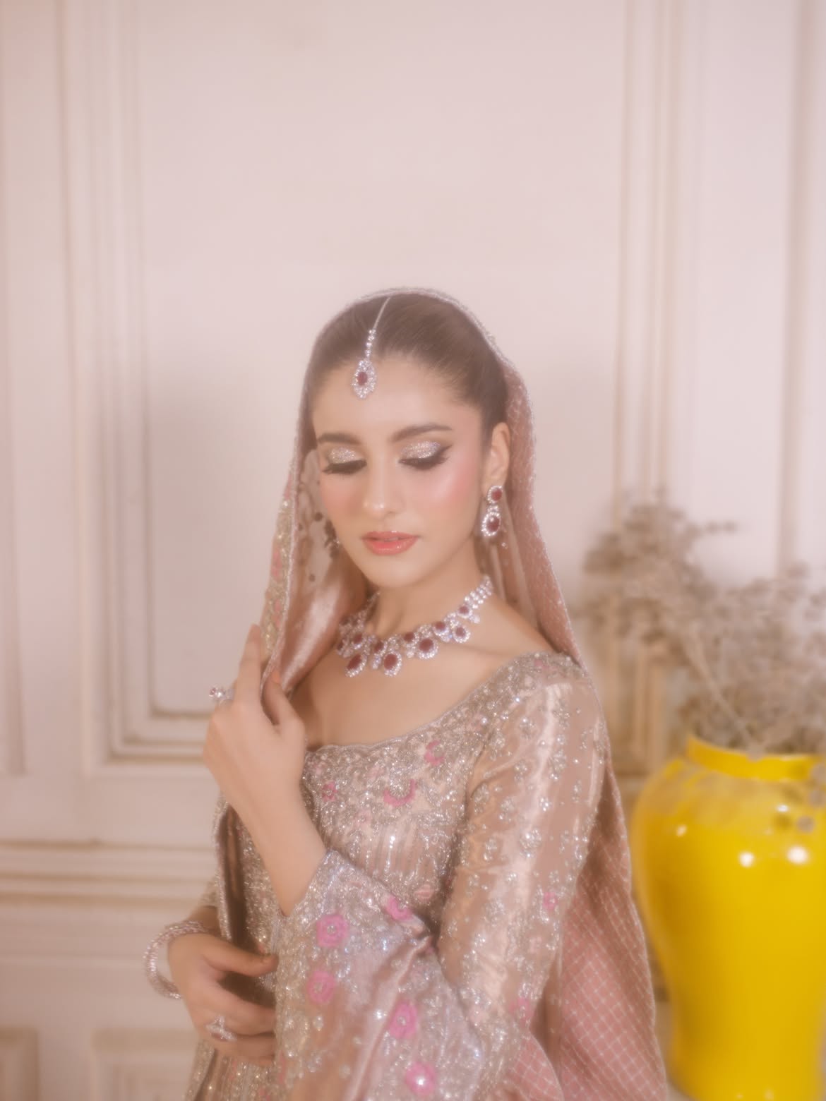 FLOOR LENGTH BRIDAL GOWN