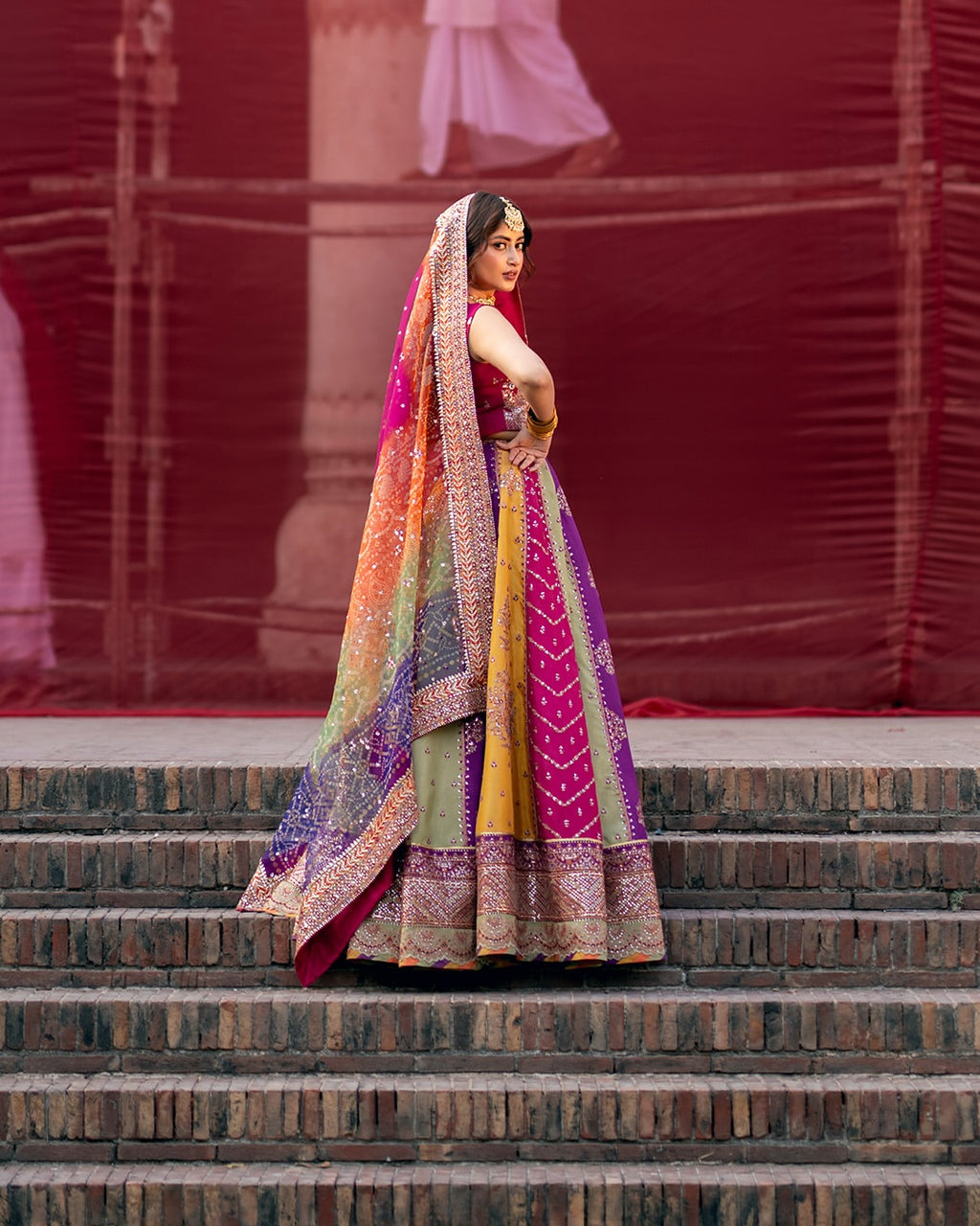 SIMPLE DIMPLE BRIDAL LEHENGA