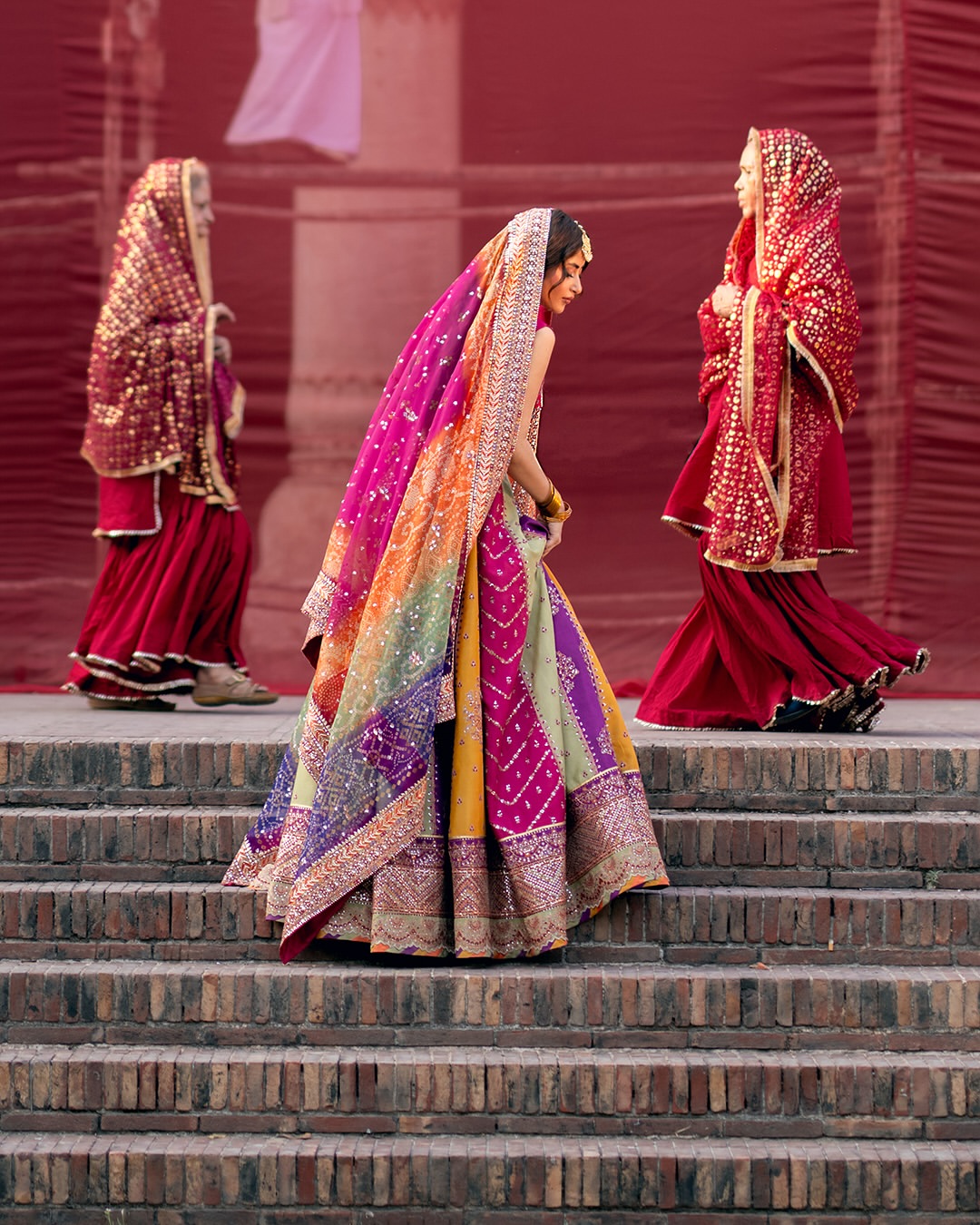 SIMPLE DIMPLE BRIDAL LEHENGA