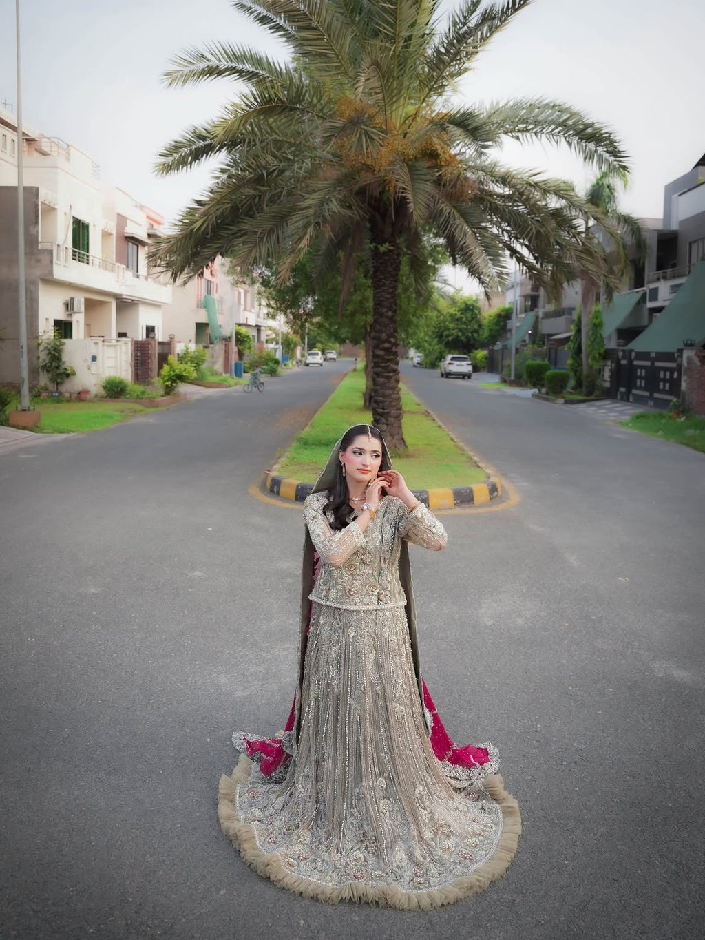 SILVER RED BRIDAL PISHWAS
