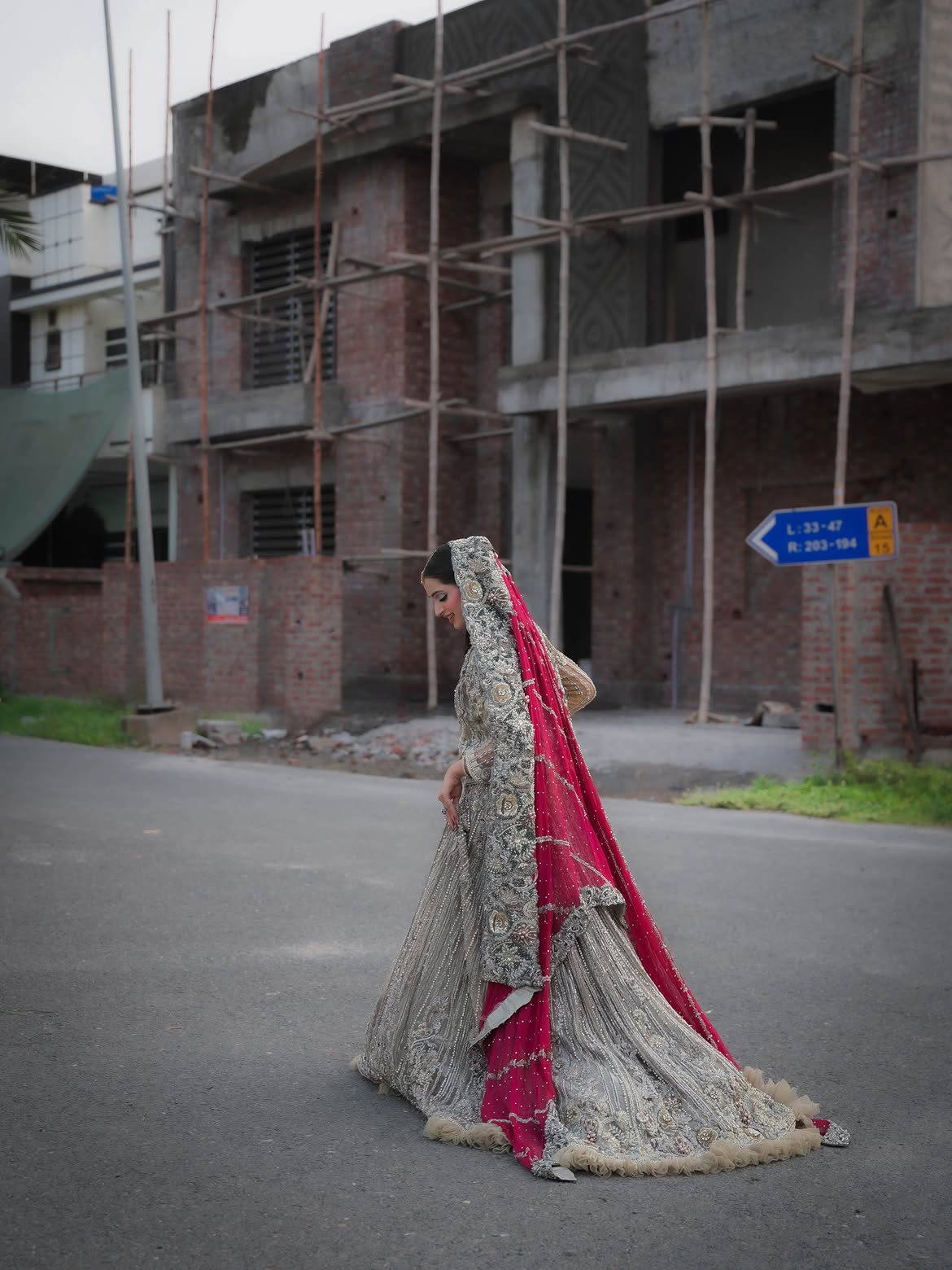 SILVER RED BRIDAL PISHWAS