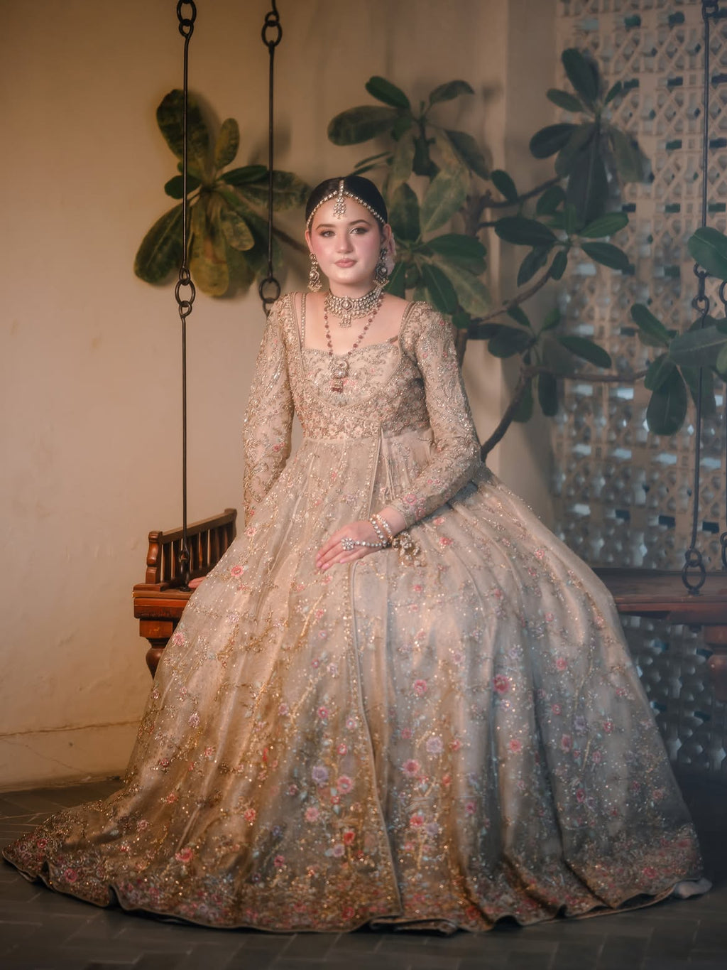 HEAVY FLARED BRIDAL PISHWAS