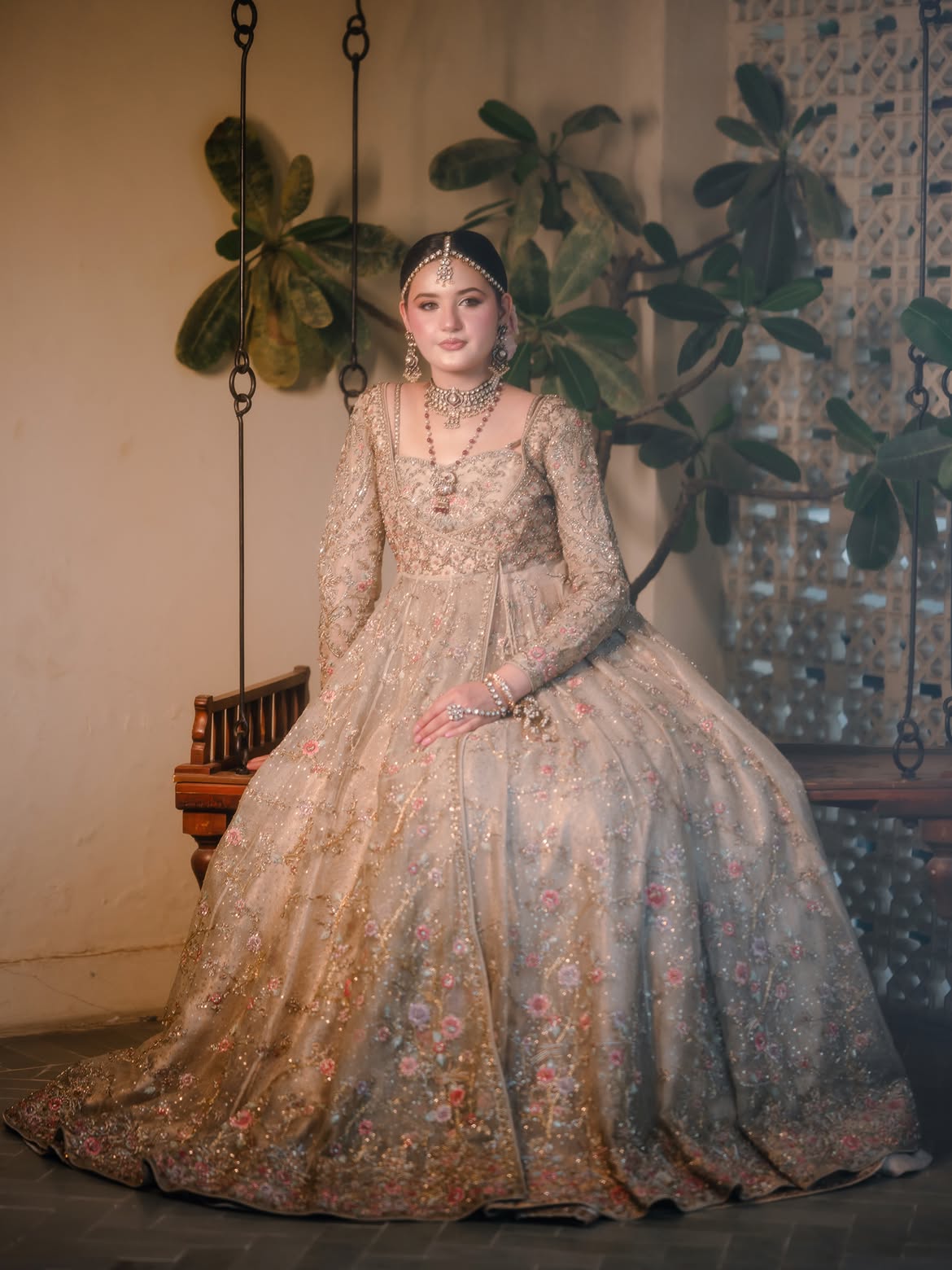 HEAVY FLARED BRIDAL PISHWAS