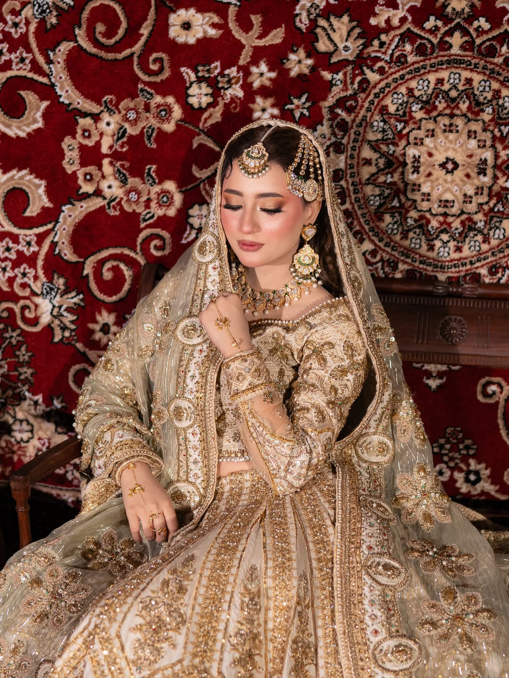 BRIDAL OFF WHITE PISHWAS LEHENGA