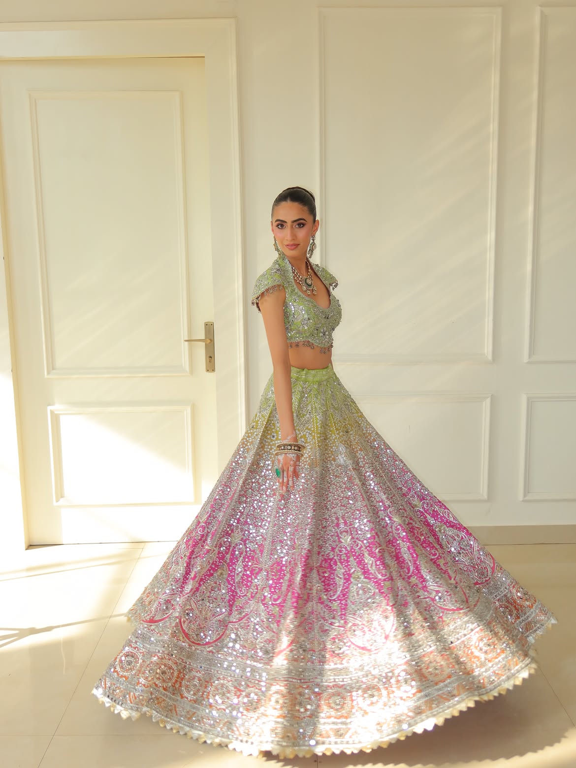 DEEP SCOOP CUT BRIDAL LEHENGA