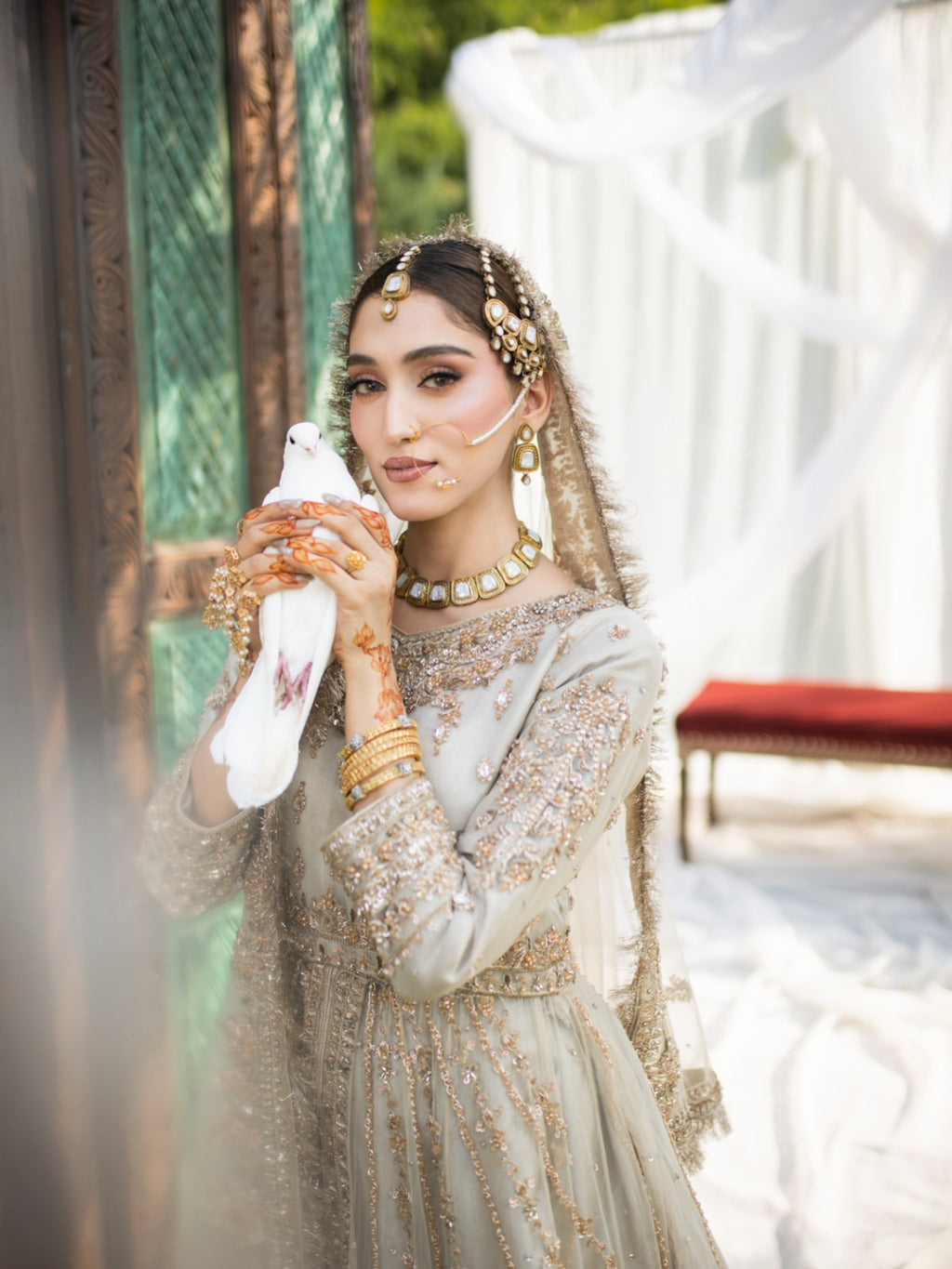 SOFT SILVER BRIDAL MAXI