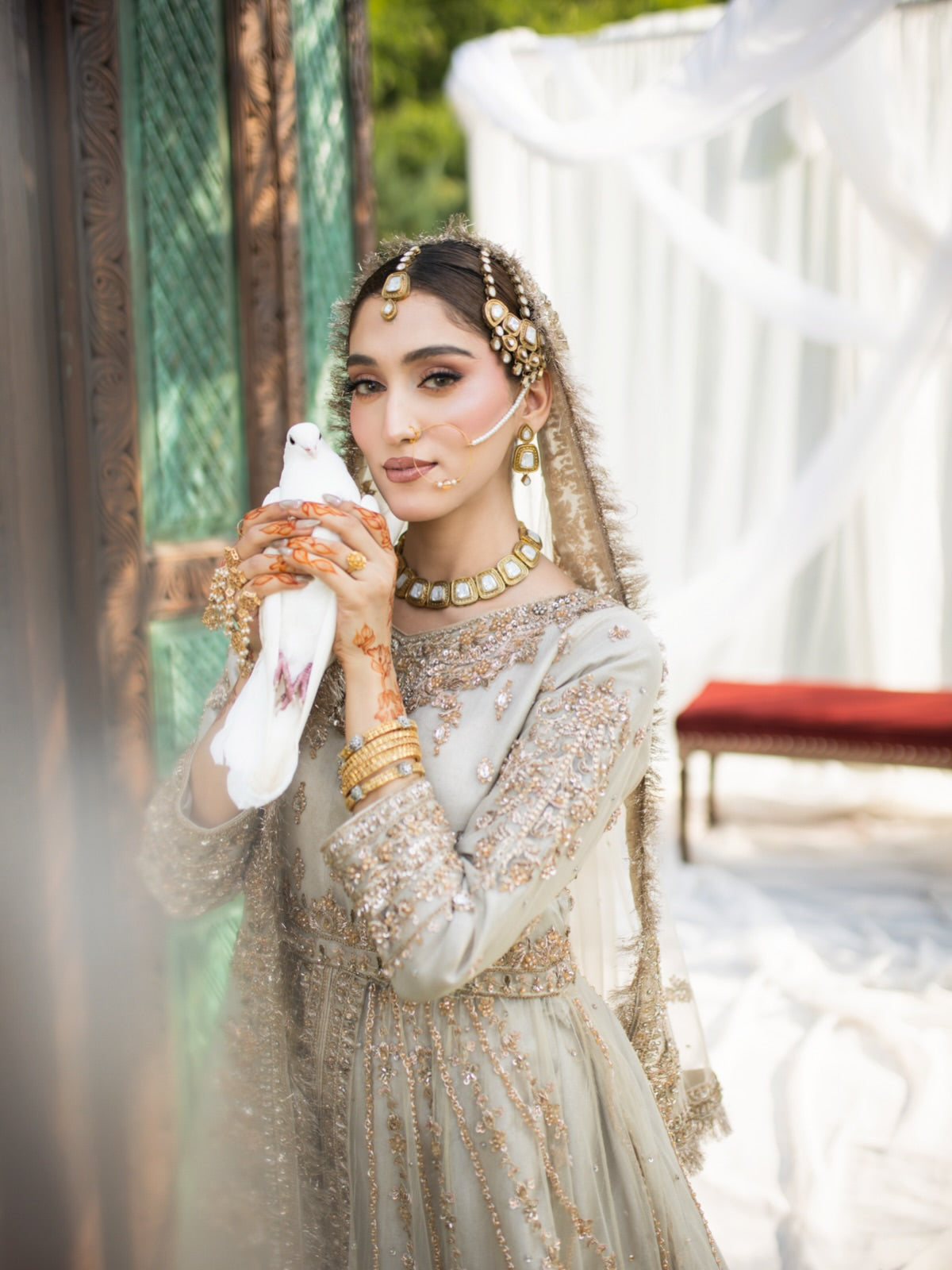 SOFT SILVER BRIDAL MAXI