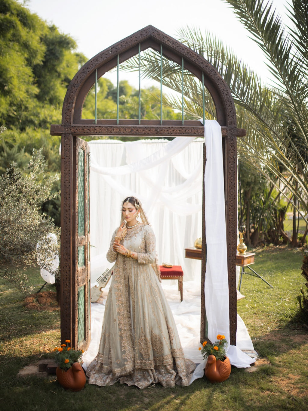 SOFT SILVER BRIDAL MAXI