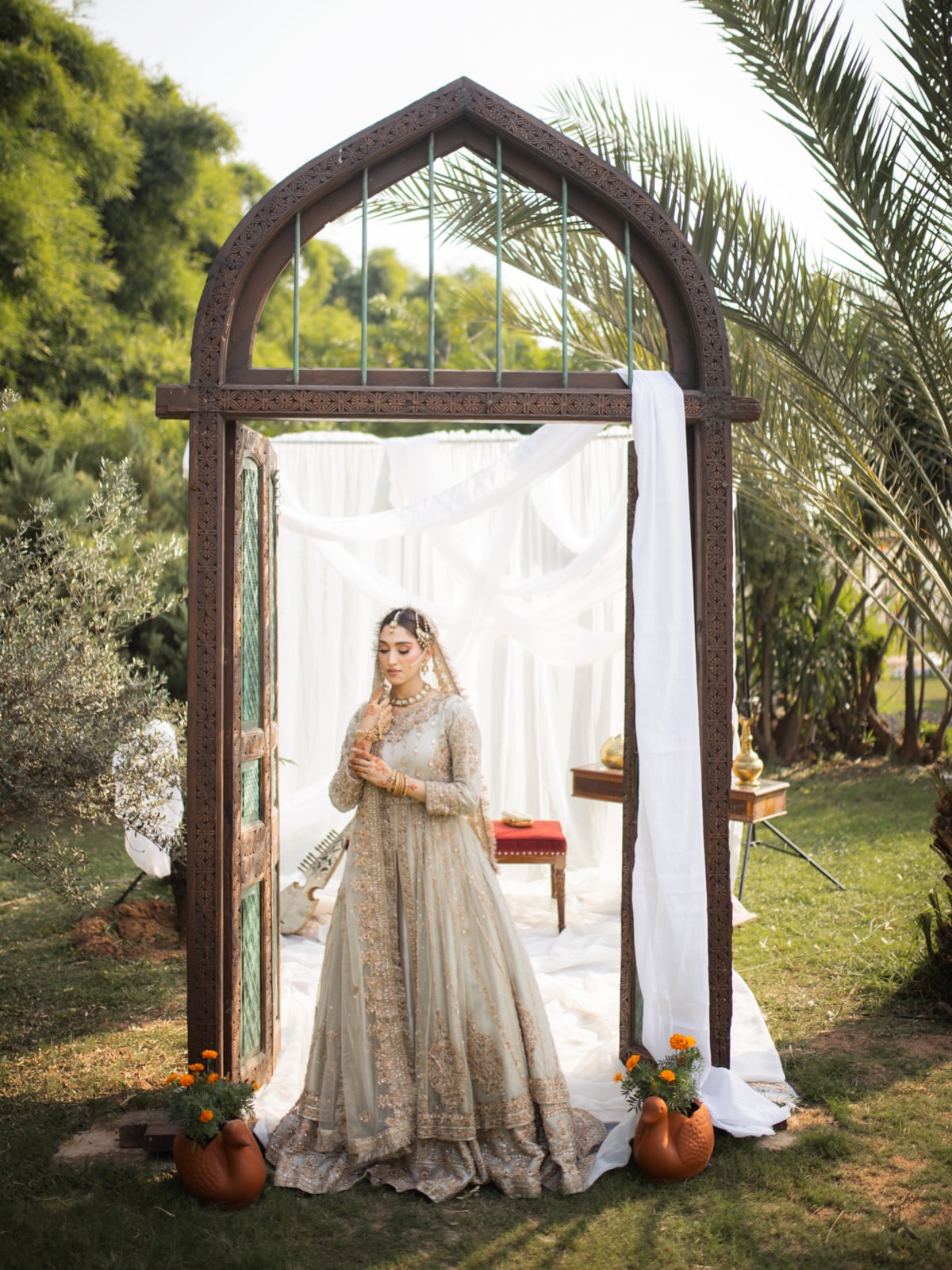 SOFT SILVER BRIDAL MAXI