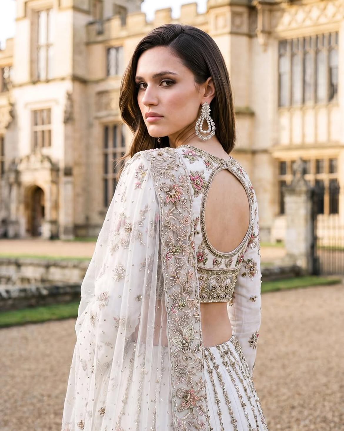 ROYAL BRIDAL LEHENGA IN WHITE