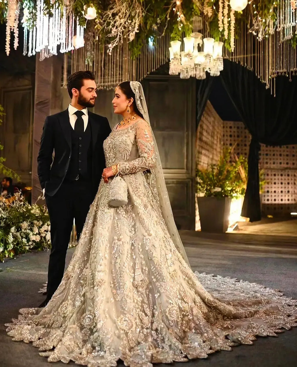 BRIDAL LUXURY LEHENGA