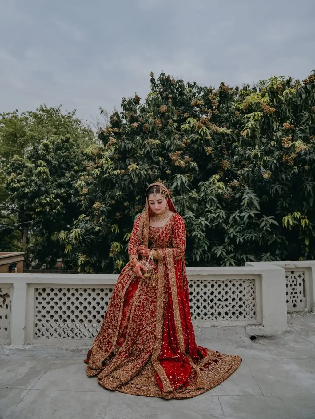 RED BRIDAL FARSHI LEHENGA
