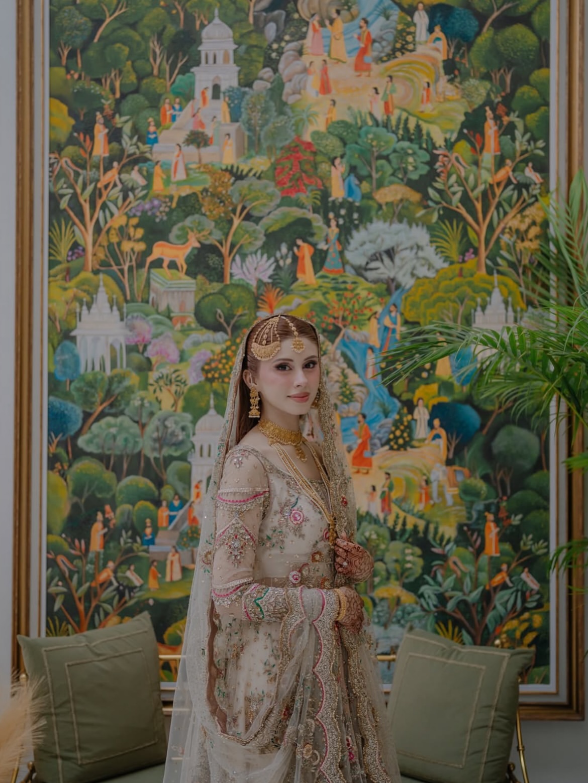 BRIDAL LUXURY PISHWAS